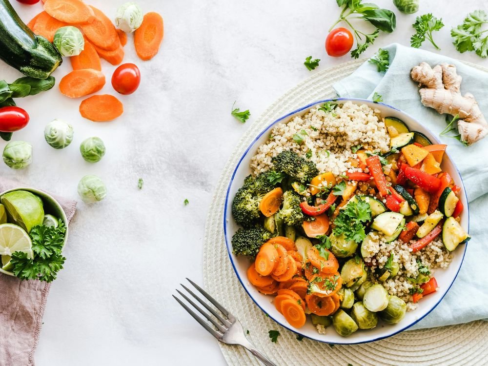 Alimentação Saudável: O Guia Completo para uma Vida Mais Equilibrada em 2026